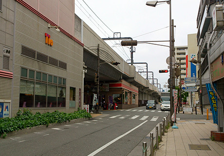 岡町商店街手前